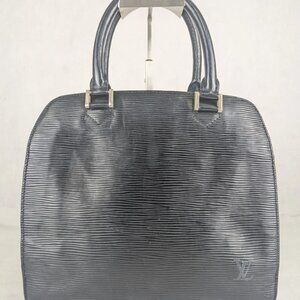 LOUIS VUITTON Paris Montaigne Epi Pont Neuf Leather Black Handbag Made in France